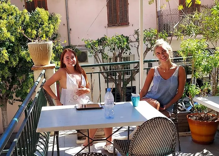 Hostel Crew Lighthouse Antibes