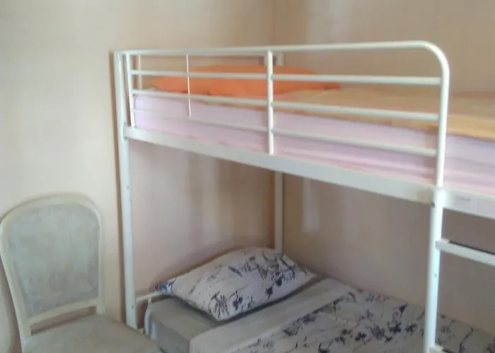 Crew Lighthouse Antibes