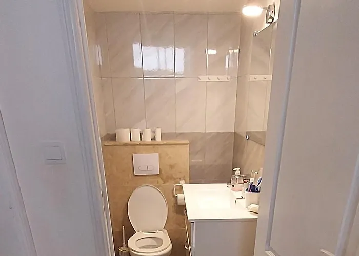 Hostel Crew Lighthouse